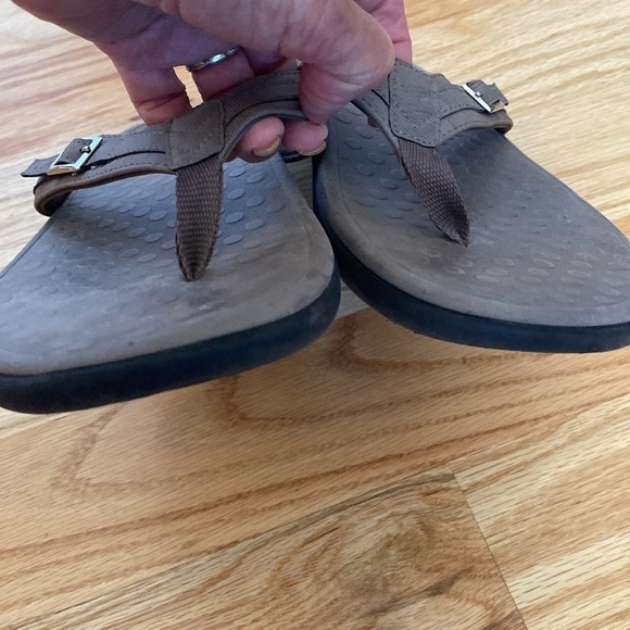 Vionic Patty Thong Sandals Womens Size 11 Brown Flip Flop orthotic Beach summer - Picture 5 of 12